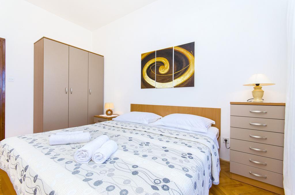Apartments Kunac Podgora Room photo