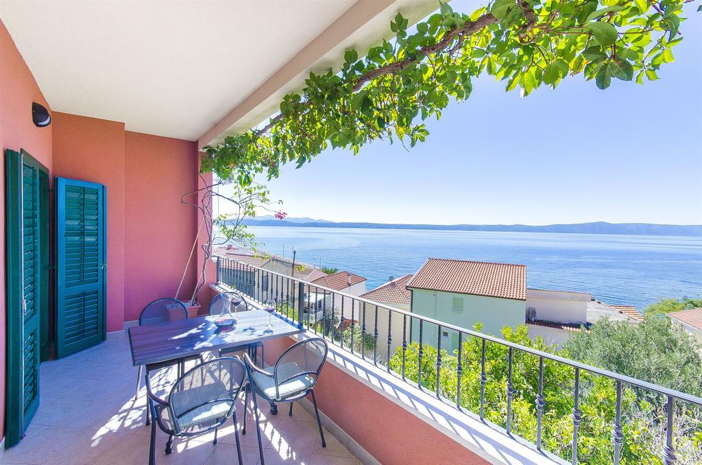 Apartments Kunac Podgora Exterior photo